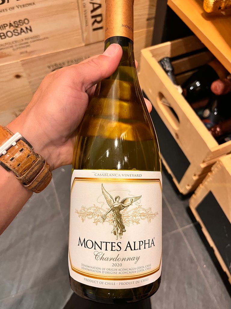 Montes Alpha Pinot Noir